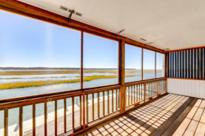 3 Mi to Beach Waterfront Condo in Chincoteague!